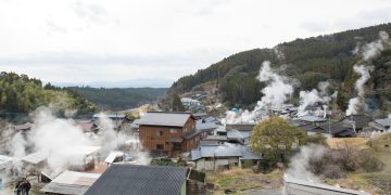 「埋もれた宝」の地熱発電で温泉郷に新たな活力